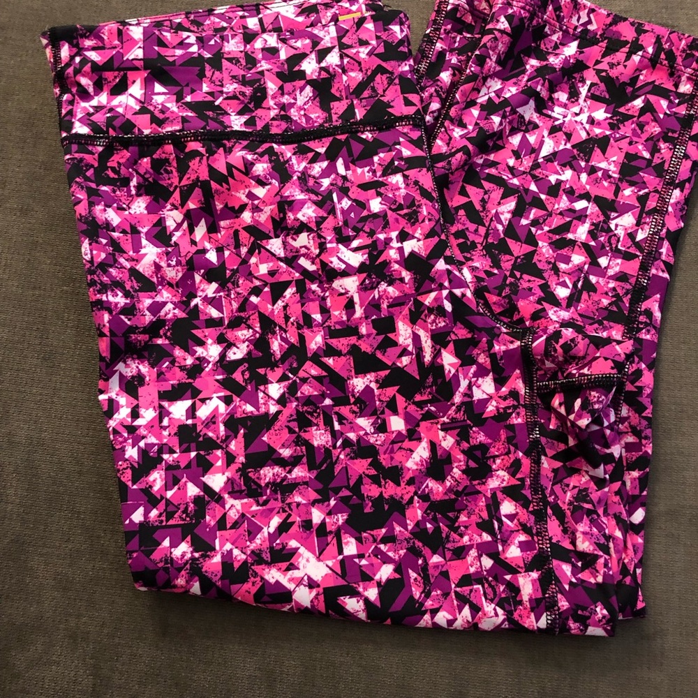 Xersion crop workout capris M